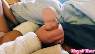 DIESE FRAU IM PYJAMA WEISS, WIE MAN DEN BESTEN WICHS GIBT