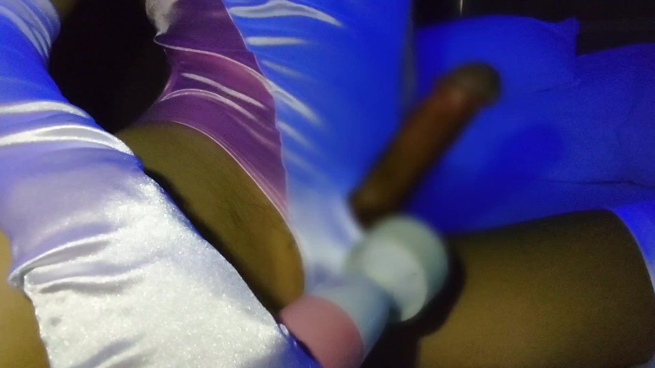 ツルテカ竿出し競泳水着着用でちんこビンビン！電マオナニー【男の娘】【サテン】【ｶｯﾁｶﾁ勃起ん勃起ん🎵】 - Pornhub Gay