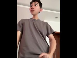 Menino Twink Punheta e Cum