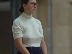 unassuming girl must show her body in public - Screenshot 5 of 16 - Public Exhibitionist