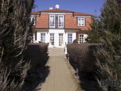 BRIDE4K. Wedding Night Cucking - Screenshot 3 of 16 - Brunette