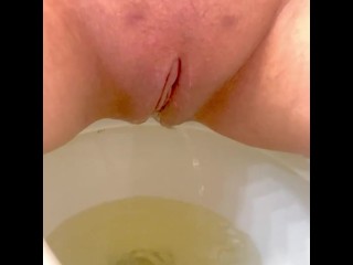 Писька писает