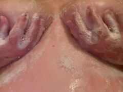 Bubble bath - Screenshot 1 of 16 - Big Boobs