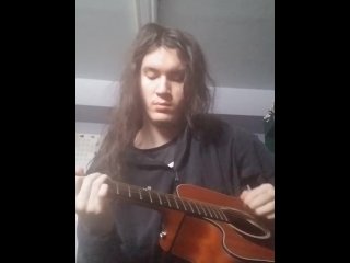 solo male, guitar, vertical video, music