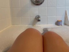 Bath time relaxation - Screenshot 10 of 16 - Feet
