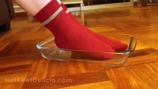 Ставлю ноги на взбитые сливки и оставляю беспорядок💋🦶