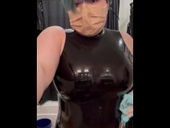 Latex shining - Screenshot 16 of 16 - Latex Dress