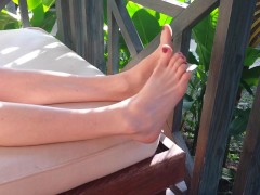 Anyone willing to do a feet massage for me? /ქართული