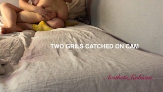 我发现我的女朋友和她的继妹欺骗了我