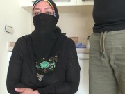 Preview 3 of Une réfugiée syrienne réalise son premier porno en France