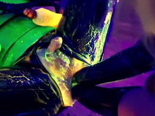UV Double Anal Fisting