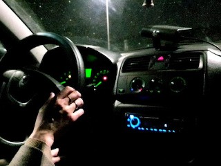 Pare o Carro - Eu Quero Gozar! / Masturbação no Carro Público Ao Lado Da Estrada