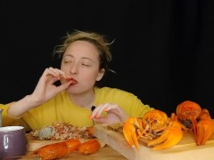 мукбанг асмр РАКИ Аппетитные красные штучки!
