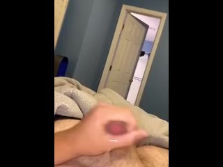 TEEN BOY JERKING AND CUMMING QUICKY