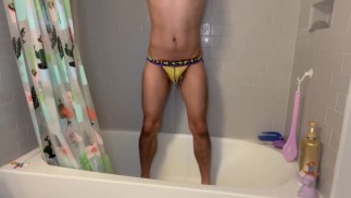 在浴缸里撒尿 早上 Jockstrap 黄色