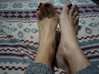 Mira Mis Dedos De Los Pies y Chupalos Uno Por Uno!!