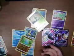 Trapito abre cartas de Pokémon expansión Silver Tempest y por cada carta V o Vmax monto una V3rga