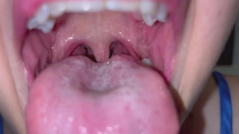 Giantess Pierina Goddess eats gummies (mouth fetish and uvula)