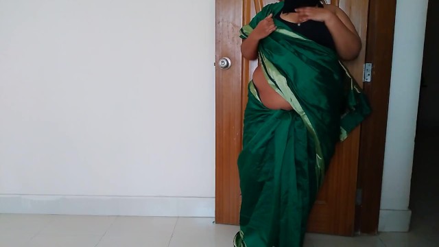 640px x 360px - Green Saree Big Boobs Hot 18y old Girl want to Fucked her Boyfriend - Indian  Local Sex (Hindi Audio) - Pornhub.com