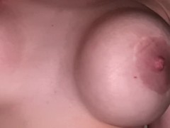 Трахаю жену соседа раком и кончаю ей на большие сиськи - Screenshot 2 of 16 - Neighbor