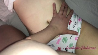 сладкая маленькая киска ножницы