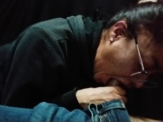 👅 我朋友的深度自制口交