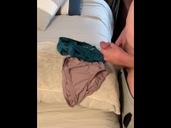 Fast Jack cumming in neighbors panties - Screenshot 11 of 16 - Premature Cum