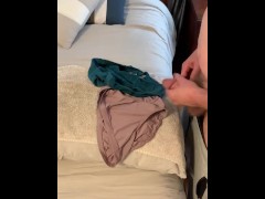 Fast Jack cumming in neighbors panties - Screenshot 5 of 16 - Small Dick