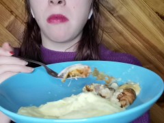 ASMR MUKBANG FEED aligot coulant avec croissants au jambon
