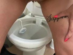 Awwww what a nice piss !!