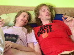 Smoke and talk ( Füst és beszélgetés, magyar nyelvű , vicces videó ) talking in Hungarian language