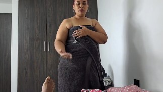 Моя мачеха обожает сосать мой член