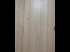 乳首に鈴をぶらさげ、アナルプラグ挿入のままでスーパーで買い物してきた - Screenshot 13 of 16 - Anal Plug Insertion