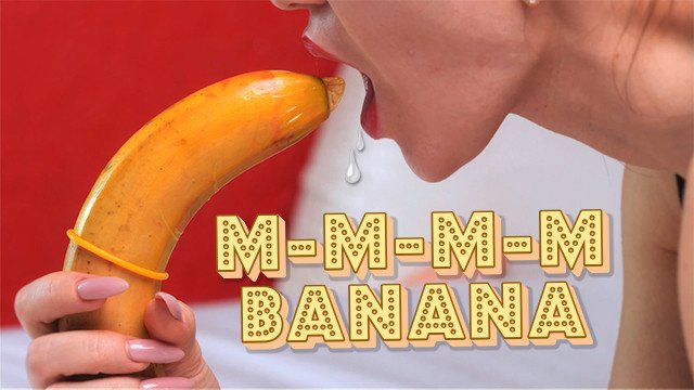 FRUIT DILDO. Yellow cock in my pussy