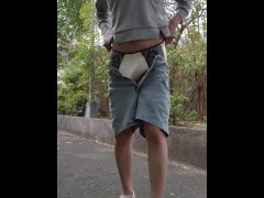 【伪娘】婷萱公园手冲，热裤美腿 - Screenshot 8 of 16 - Outdoor