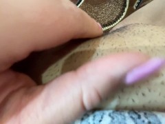 Cводная сестра после душа ласкает себя - Screenshot 13 of 16 - домашнее порно