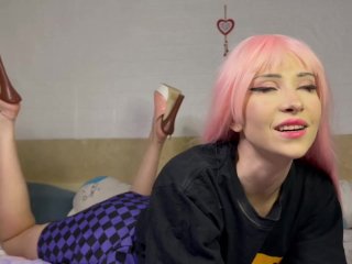 Подружка глумится над своим знакомым лузером