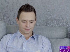 Sarah Cute tells Stepbro, "Everything about you is secondary" -S15:E7 - Screenshot 2 of 16 - Blowjob