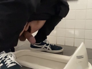 Public Toilet Asian Style Peeing and Masturbating