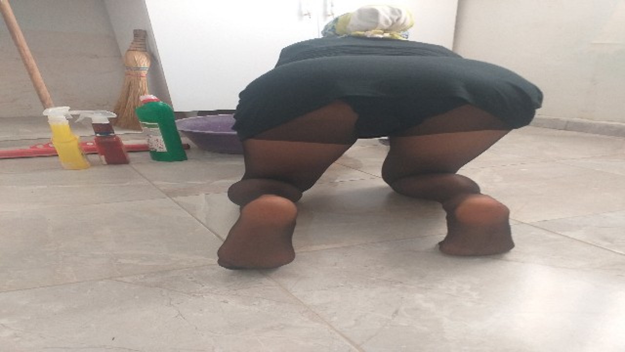 Türbanlı temizlikçi porno