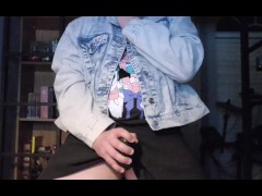 Trans girl trys out a new toy watching porn