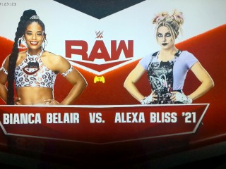 Becky Lynch Interfere Na Luta Livre com Alexa Bliss Contra Bianca Belair WWE 2K 2022