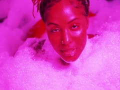 Lets take a bath - Screenshot 10 of 16 - Titties