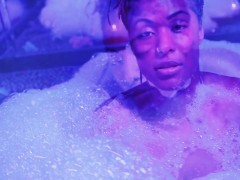 Lets take a bath - Screenshot 3 of 16 - Mistress