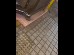 港男深宵全裸自拍露出