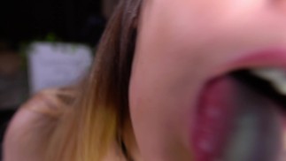 Сексуальные слюни (ASMR)