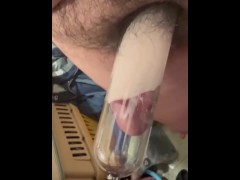 女方為增大男友陰莖長度選擇的性玩具 - Screenshot 13 of 16 - Blowjob