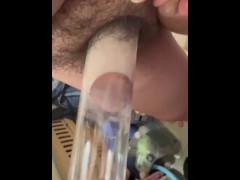 女方為增大男友陰莖長度選擇的性玩具 - Screenshot 7 of 16 - Blowjob