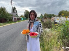 Выебал деревенскую девку в её огороде пока мужа не было дома - Screenshot 1 of 16 - Public