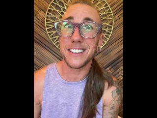 Trans masculine sex toy review for traveling queers